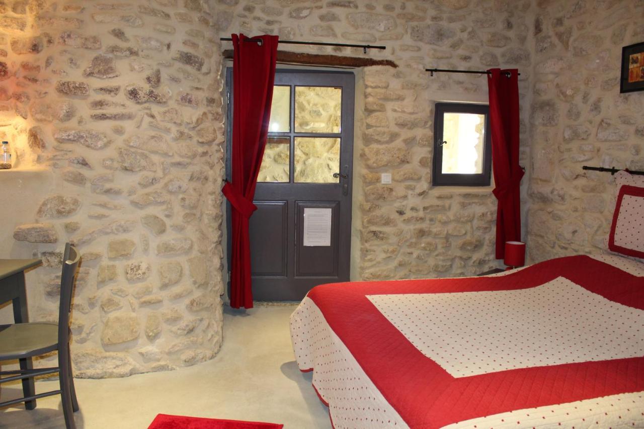 Bed and Breakfast Les Logis De Paban Crestet Экстерьер фото